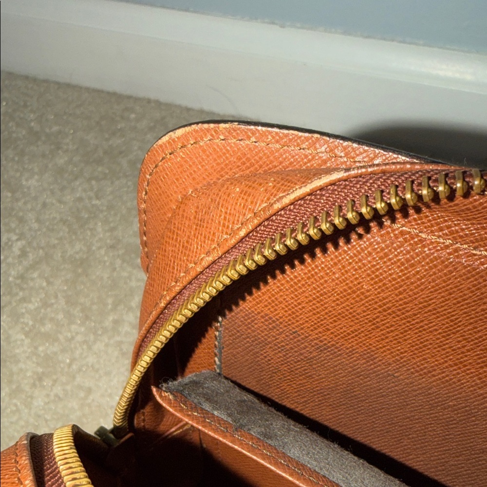 Louis Vuitton Monogram Orsay PM - Picture 9 of 14